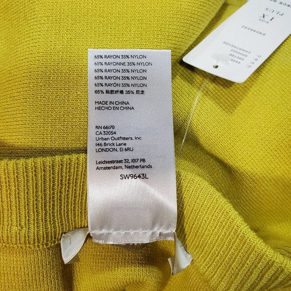 Anthropologie Flat White Patch Pocket Skirt Set - Picture 5 of 8